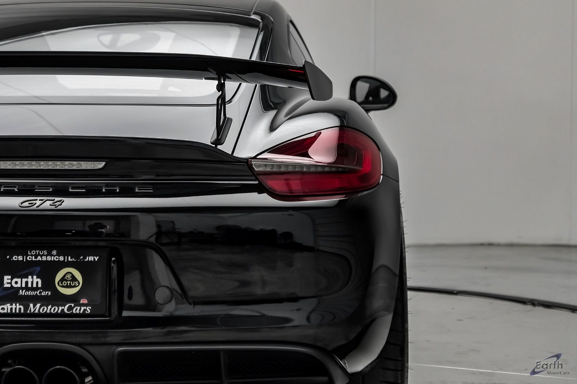 Used 2016 Porsche Cayman GT4 RWD image 16