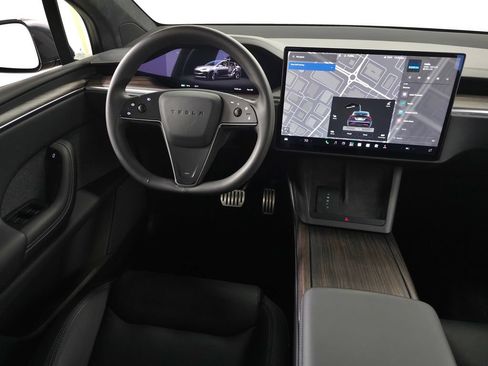 Used 2023 Tesla Model X AWD/4WD image 18