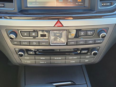 Used 2018 Genesis G80 3.8 w/ Option Group 02 image 33