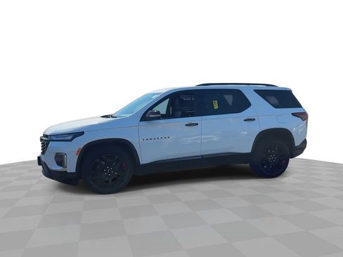 Used 2023 Chevrolet Traverse Premier w/ Redline Edition AWD/4WD image 5