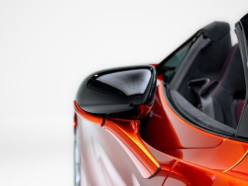 Used 2024 McLaren 750S Spider RWD image 20