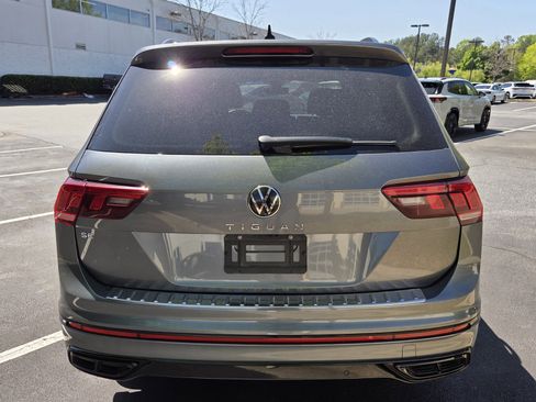 Used 2022 Volkswagen Tiguan SE R-Line image 6