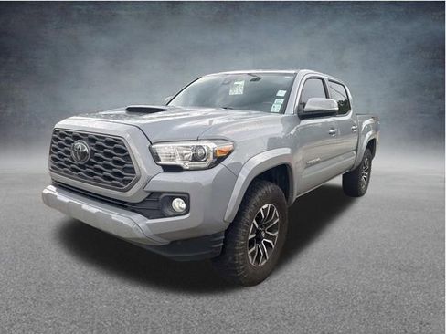 Used 2021 Toyota Tacoma TRD Sport AWD/4WD image 3