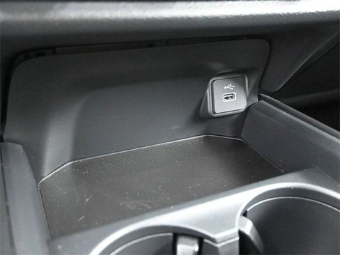 Certified 2025 Honda HR-V Sport image 28