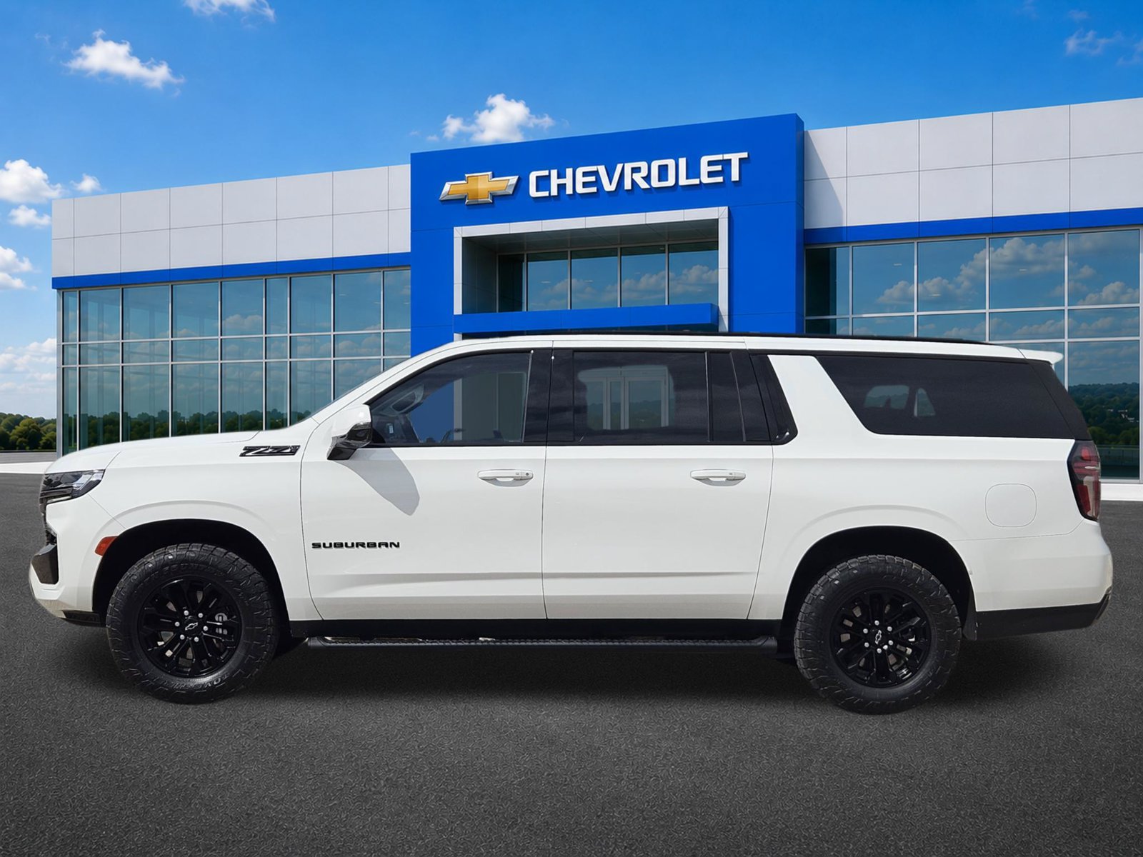 Certified 2022 Chevrolet Suburban Z71 w/ Luxury Package AWD/4WD image 3