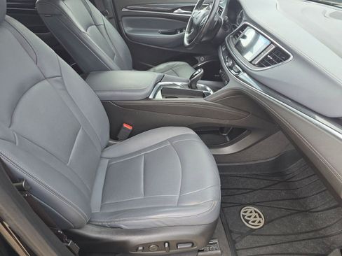 Used 2020 Buick Enclave Premium w/ Sun and Sites Package image 47