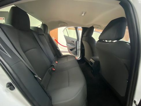 Used 2022 Toyota Corolla LE image 17