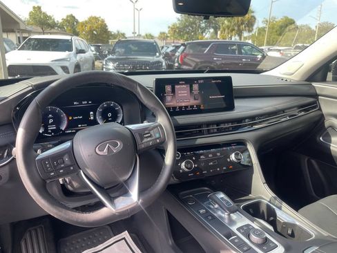 Used 2025 INFINITI QX60 Luxe w/ Vision Package FWD image 14