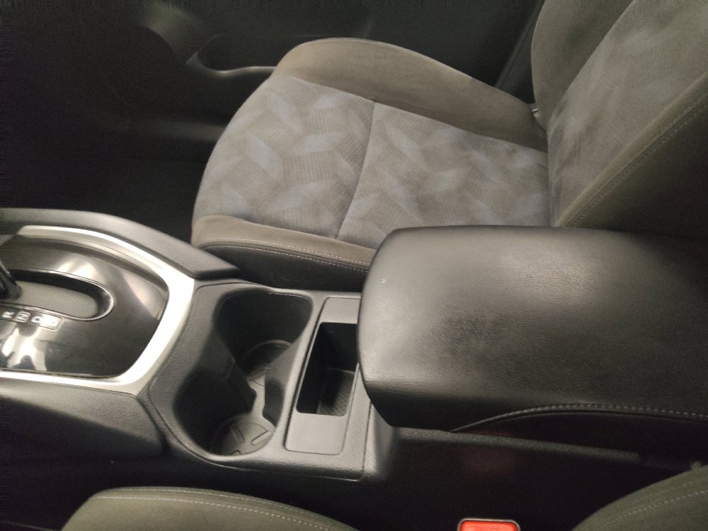 Used 2015 Nissan Rogue S AWD/4WD image 26