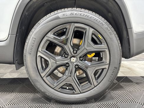 Used 2023 Rivian R1T Adventure AWD/4WD image 10