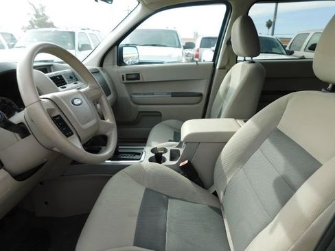 Used 2008 Ford Escape XLT image 10