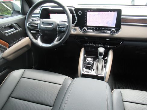 New 2026 GMC Canyon Denali AWD/4WD image 17