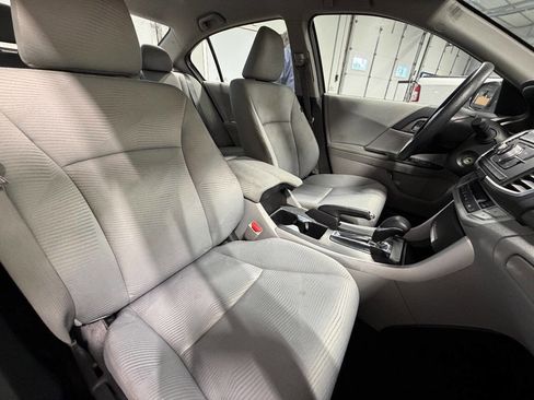 Used 2015 Honda Accord LX image 15