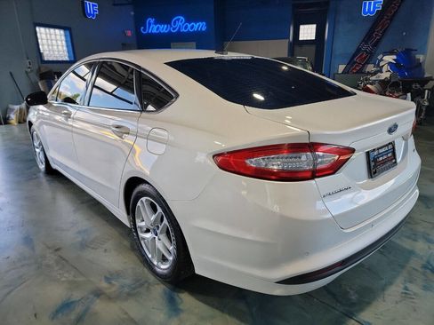 Used 2014 Ford Fusion SE image 10