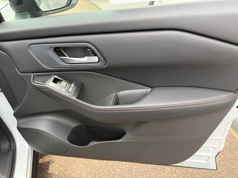 New 2026 Nissan Rogue SV AWD/4WD image 29