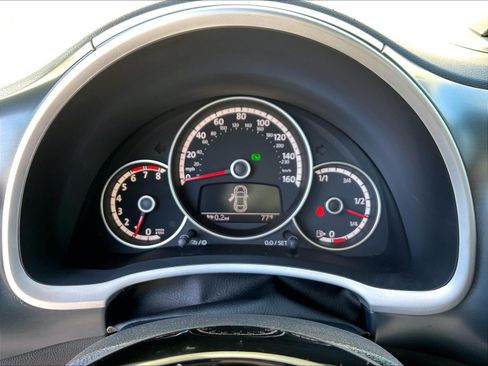 Used 2014 Volkswagen Beetle R-Line FWD image 19