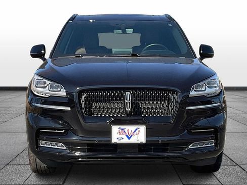 Certified 2024 Lincoln Aviator Reserve w/ Equipment Group 201A image 2