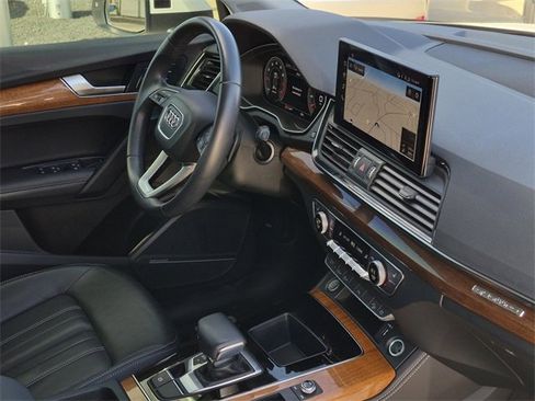 Used 2023 Audi Q5 2.0T Premium Plus w/ Premium Plus Package image 12