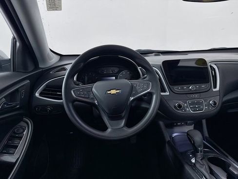 Used 2023 Chevrolet Malibu LT image 23
