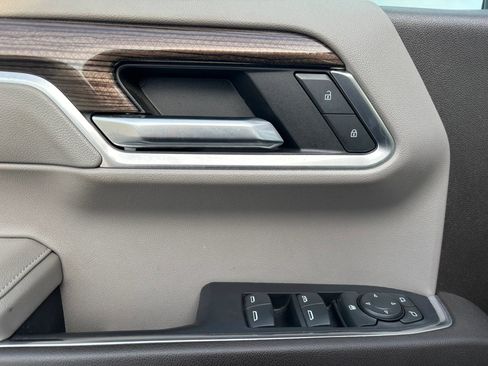 Used 2023 Chevrolet Silverado 1500 LT image 15