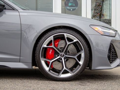 Used 2025 Audi RS 6 performance image 5