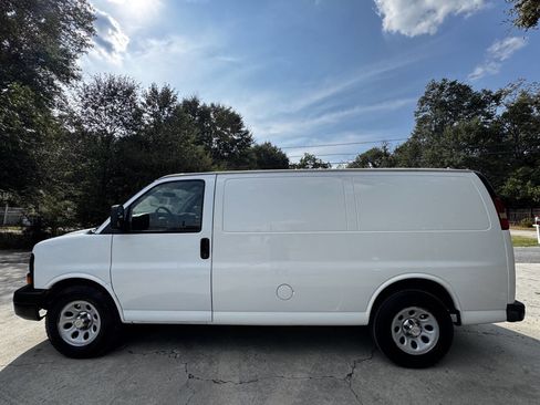 Used 2012 Chevrolet Express 1500 image 8