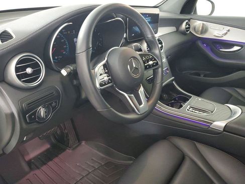 Used 2023 Mercedes-Benz GLC 300 4MATIC Coupe image 21