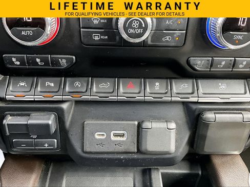 Used 2020 GMC Sierra 1500 SLT w/ SLT Premium Plus Package AWD/4WD image 28