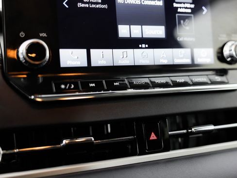 Used 2024 Mitsubishi Outlander SE image 26