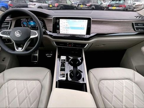 New 2025 Volkswagen Atlas SEL Premium R-Line image 6