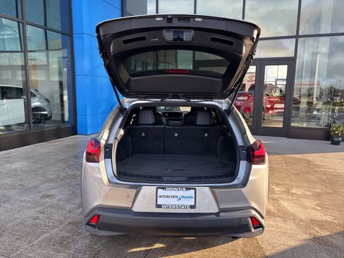 Used 2022 Lexus UX 250h w/ Accessory Package (Z2) image 13