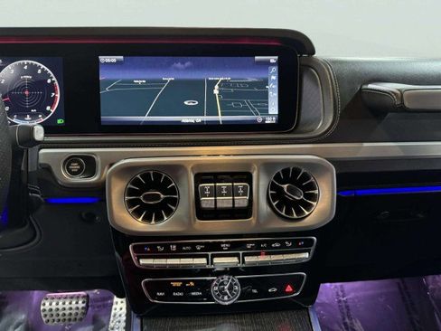 Used 2024 Mercedes-Benz G 550 image 33