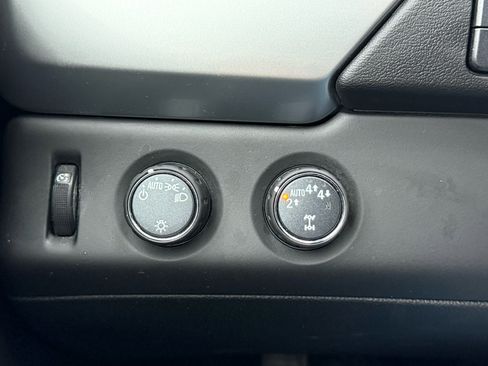 Used 2020 Chevrolet Tahoe 4WD image 34