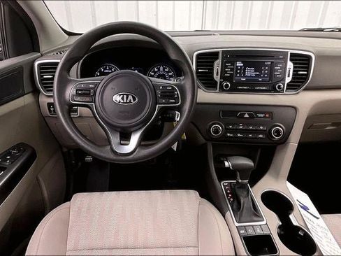 Used 2019 Kia Sportage LX image 5