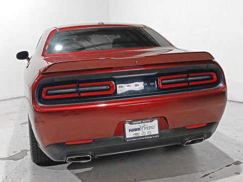 Used 2021 Dodge Challenger GT RWD image 5