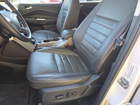 Used 2016 Ford Escape SE w/ SE Leather Comfort Package AWD/4WD image 20