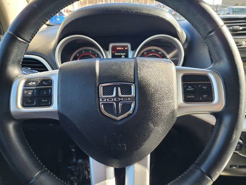 Used 2017 Dodge Journey SE w/ Flexible Seating Group image 18