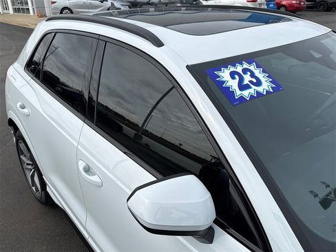 Used 2023 Audi Q3 2.0T Premium Plus w/ Premium Plus Package image 14