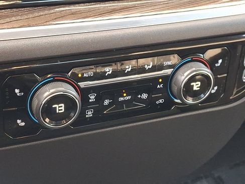 Used 2022 Chevrolet Silverado 1500 LT image 16