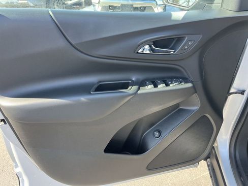 Used 2018 Chevrolet Equinox LT image 21