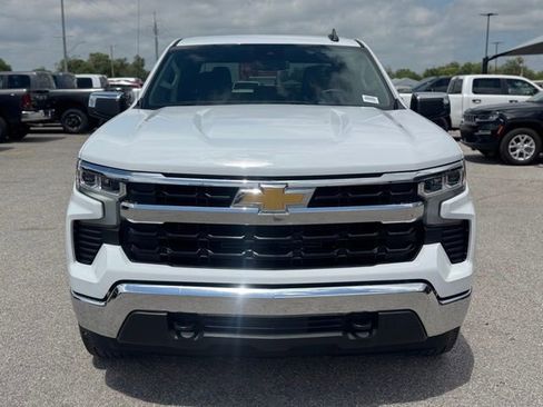 Used 2023 Chevrolet Silverado 1500 LT AWD/4WD image 2