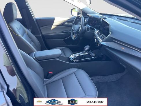 Used 2024 Chevrolet Trax ACTIV w/ Driver Confidence Package FWD image 16