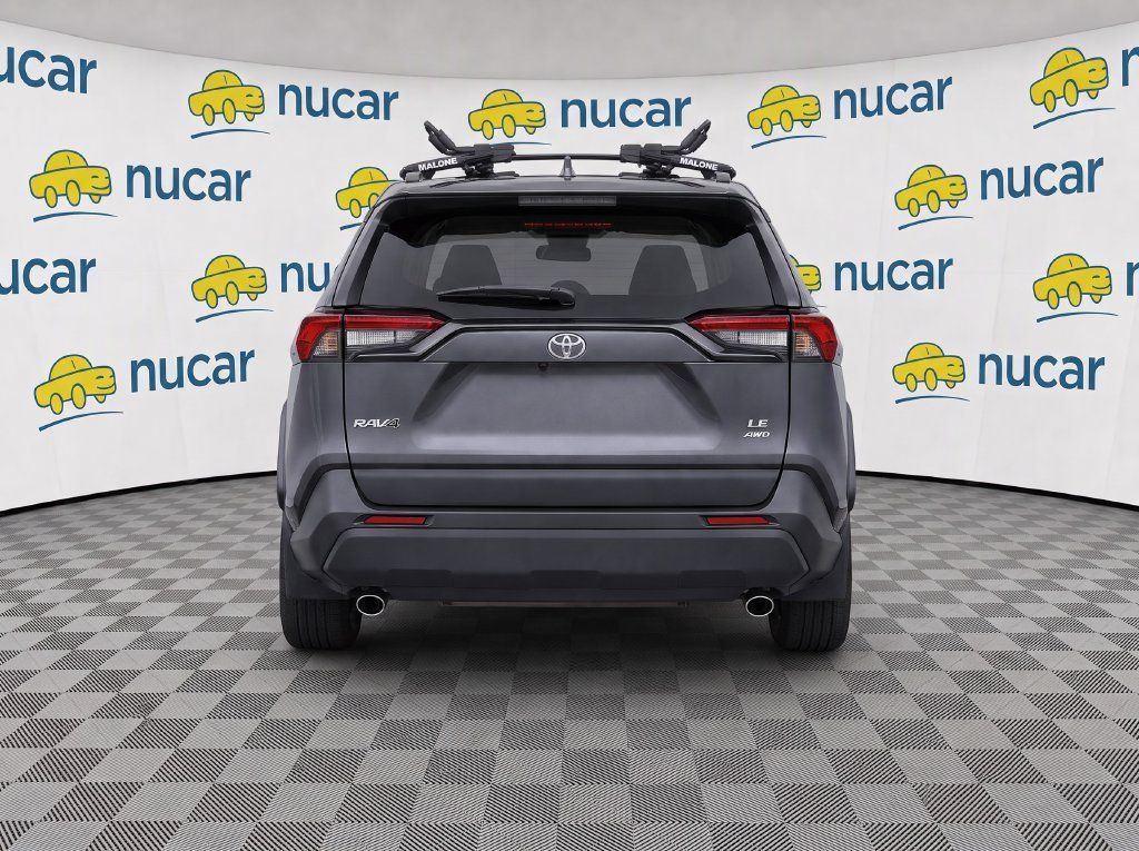 Used 2021 Toyota RAV4 LE AWD/4WD image 7