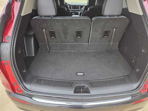 Used 2020 Buick Enclave Essence w/ Sport Touring Edition image 9