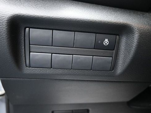 Used 2023 Nissan Kicks SR w/ SR Premium Package image 22