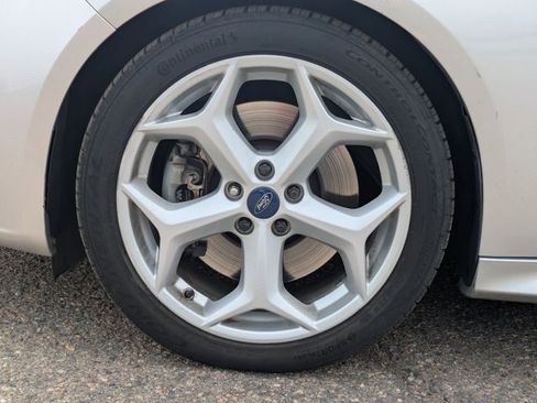 Used 2014 Ford Focus ST image 22