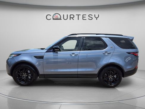Used 2018 Land Rover Discovery HSE Luxury AWD/4WD image 2