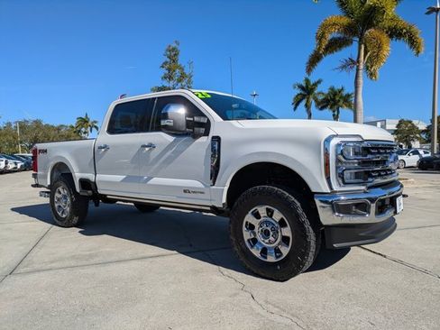 Used 2025 Ford F250 Lariat w/ Lariat Ultimate Package image 44