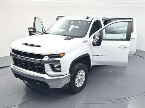 Used 2023 Chevrolet Silverado 2500 LT AWD/4WD image 52