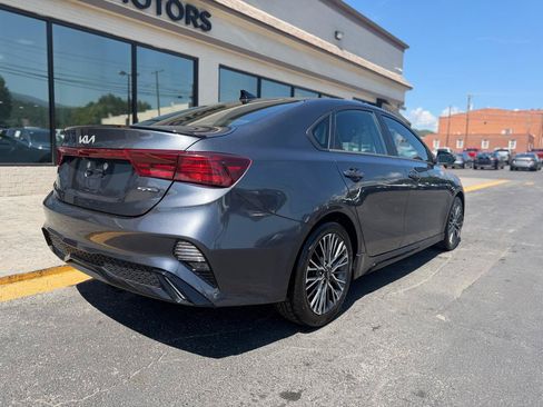 Used 2024 Kia Forte GT-Line w/ GT-Line Premium Package FWD image 3